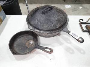 lot 27560 image: iron skillet and pot