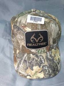 lot 27599 image: Realtree Ball Cap - New with Tags