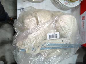 lot 27636 image: Bag of Craft Items
