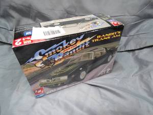 lot 27672 image: Smokey and the Bandit ERTL Model - New