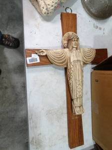 lot 27709 image: Cross Wall Decor