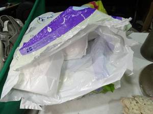 lot 27712 image: Pee Pads