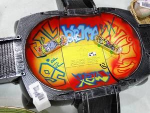 lot 27736 image: Flick Trix Toy Skateboard Game