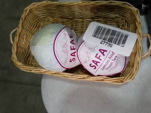 lot 27738 image: Bath Bomb in Basket