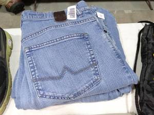 lot 27753 image: 2) Alberto 3434 Jeans