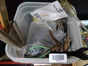 lot 27774 image: Lot of Tools and Fasteners