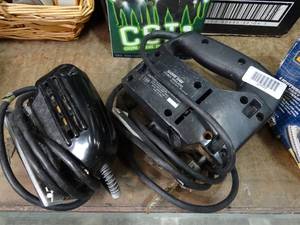 lot 27777 image: Lot of 2 Electric Sanders