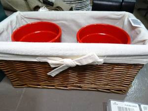lot 27804 image: Small Basket with Plant Holders