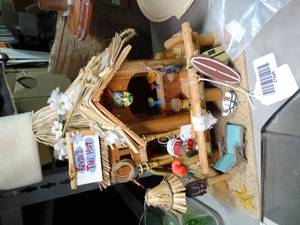 lot 27845 image: Straw Beach Hut Home Decor