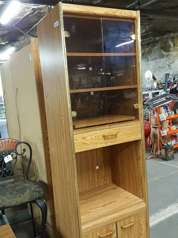 lot 7652 image: One of 3 home cabinets we have for bids this week.  Sticker on the back shows this was made in the USA.