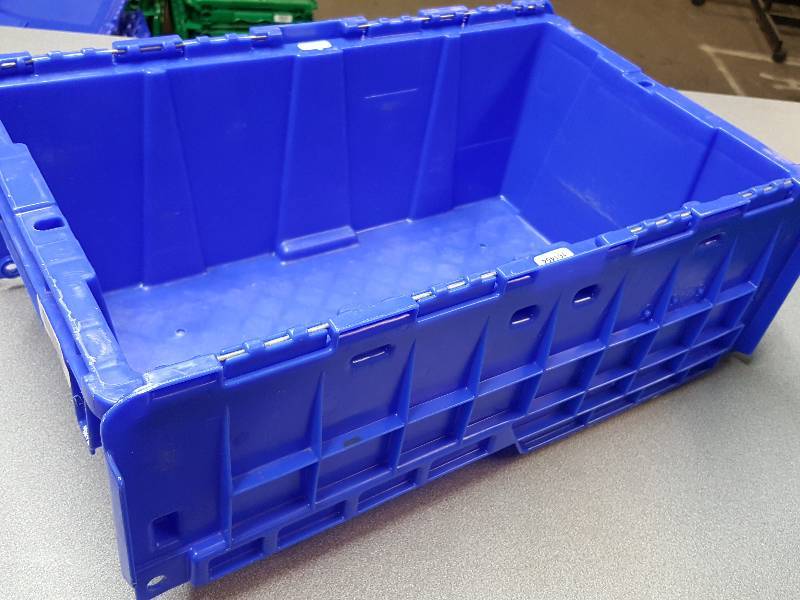 lot 7628 image: Dual lid Blue 19-12 X 12 X 6 HD stackable heavy duty tote 1 at a time
