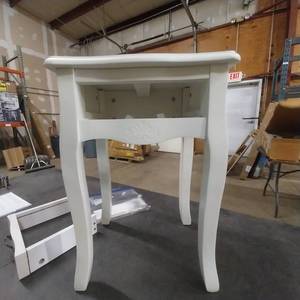 lot 1035 image: White Bedroom Nightstand - Damaged