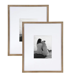 lot 1214 image: Gallery Rustic Picture Frames&nbsp