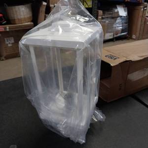 lot 1310 image: Light Casing&nbsp