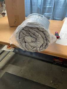lot 1216 image: Madison Park Coleman Reversible Plush Down Alternative Blanket, FullQueen Bedding