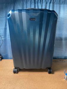 lot 1229 image: Ricardo 2Piece Blue Luggage set