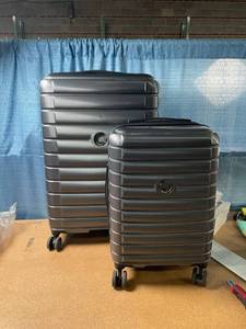lot 1240 image: Delsey Paris 2-Piece Softside Spinner Luggage Set
