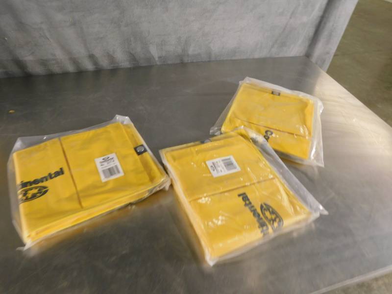 lot 7135 image: Lot of Continental Janitorial Cart Bags