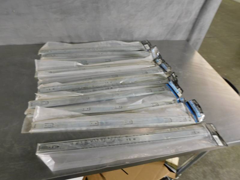 lot 7137 image: Lot of Center Mount Drawer Slides