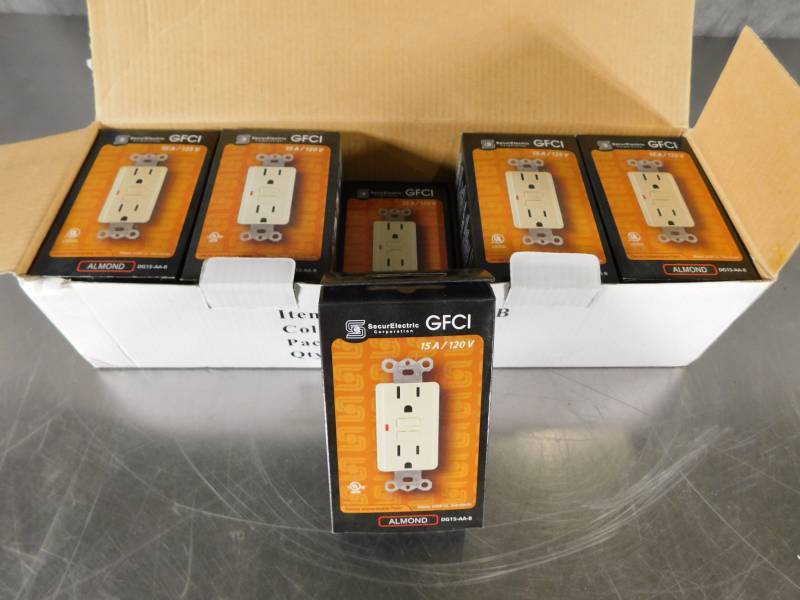 lot 6961 image: Lot of Secur Electric GFCI Outlets