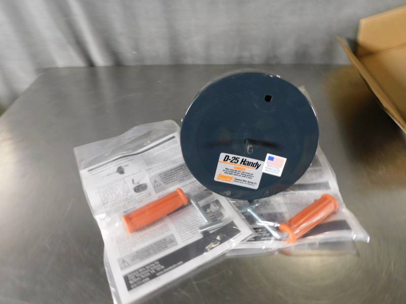 lot 7035 image: Redesigned D-25 Handy Hand-Held Drain Cleaner