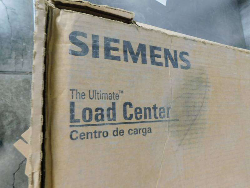 lot 7071 image: Siemens INDOOR MAIN BREAKER ULTIMATE LOADCENTER 100 AMP 20-20 CIRCUIT