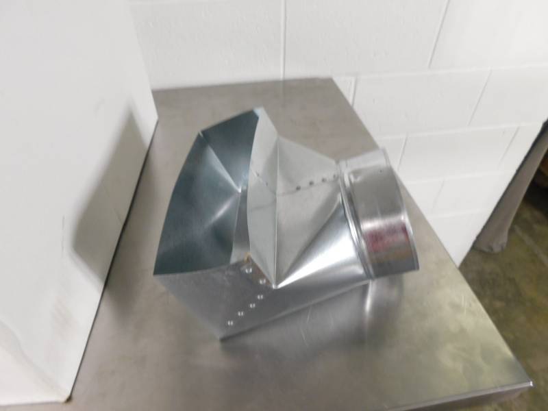 lot 6712 image: Case of 12 Midwest Ducts P13 4x10-6 Angle Boots