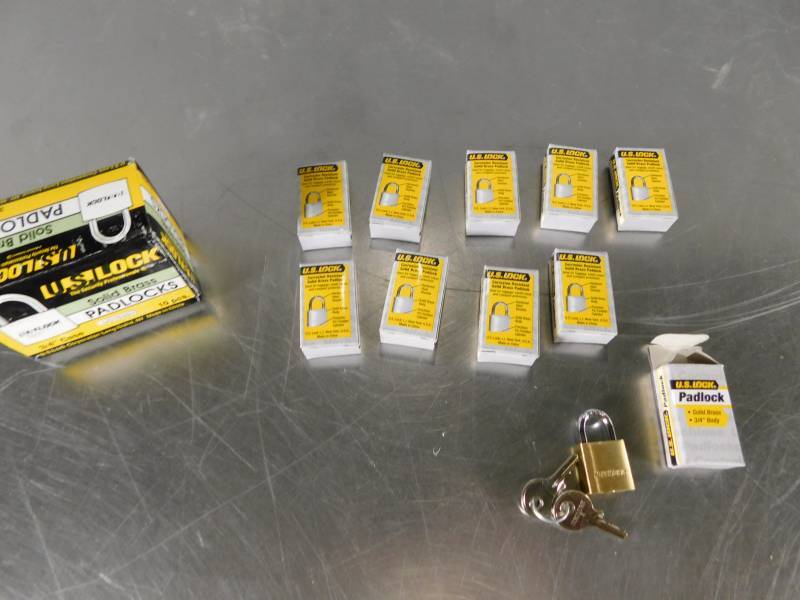 lot 6909 image: Lot of US Locks Solid Brass Small Locks