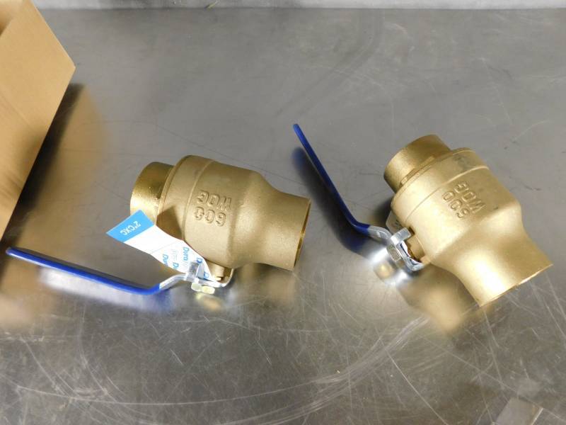 lot 7053 image: Lot of Dura Pro 2 CXC Ball Valves
