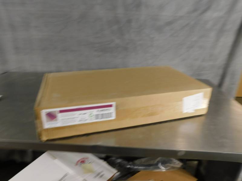 lot 7162 image: Lot of 14 x 28 Floor maintinence Pads