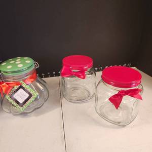 lot 1089 image: Assorted holiday jars