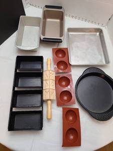 lot 1140 image: Assorted bakeware