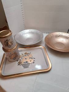 lot 1152 image: Vintage metal Decoware tray and 2 cannisters and 2 Westbend bowls