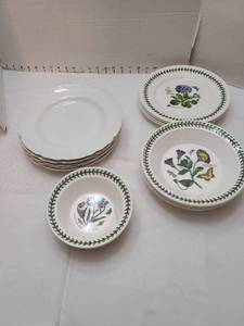 lot 1161 image: Six white Johnson Bros plates, Portmeirion Botanic Garden plates and bowls