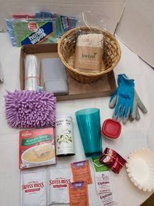 lot 1183 image: Reusable cotton net bags, new in pkg, more from kitchen