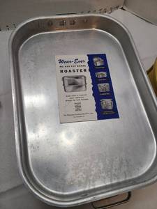 lot 1193 image: Wear-Ever No. 825 top range roaster and turntable