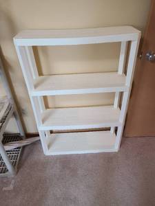 lot 2061 image: White plastic shelf 43 x 30 x 10