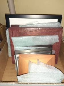 lot 3032 image: Multiple picturephoto frames various sizes and materials