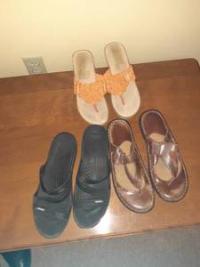 lot 3228 image: (3) Pair womens sandles. Size 10