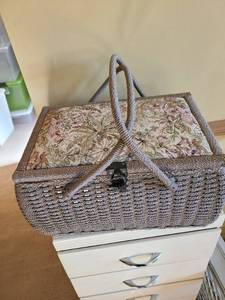 lot 3308 image: Sewing basket 8.5x15x11 with contents