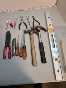 lot 4005 image: Handtools