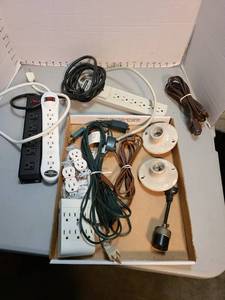 lot 4006 image: Electrical cords, powerstrips, porcelain ceiling sockets and outlets