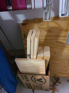lot 4034 image: Wood pieces