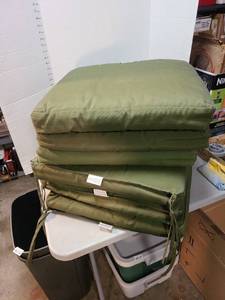 lot 4118 image: Three sets outdoor cushions