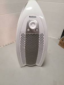 lot 4202 image: Homes white air purifier, 17 tall