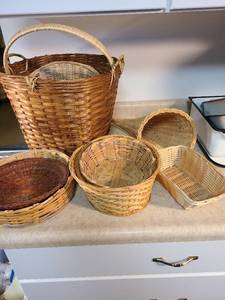 lot 4416 image: Assorted baskets