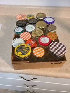 lot 4423 image: Jars