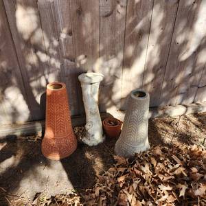 lot 5019 image: 3 bird bath bases