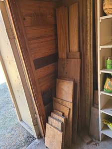 lot 5100 image: Wood pieces