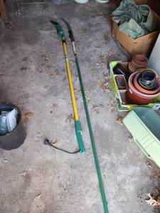 lot 5115 image: Two tree pruners, one electric and one manual